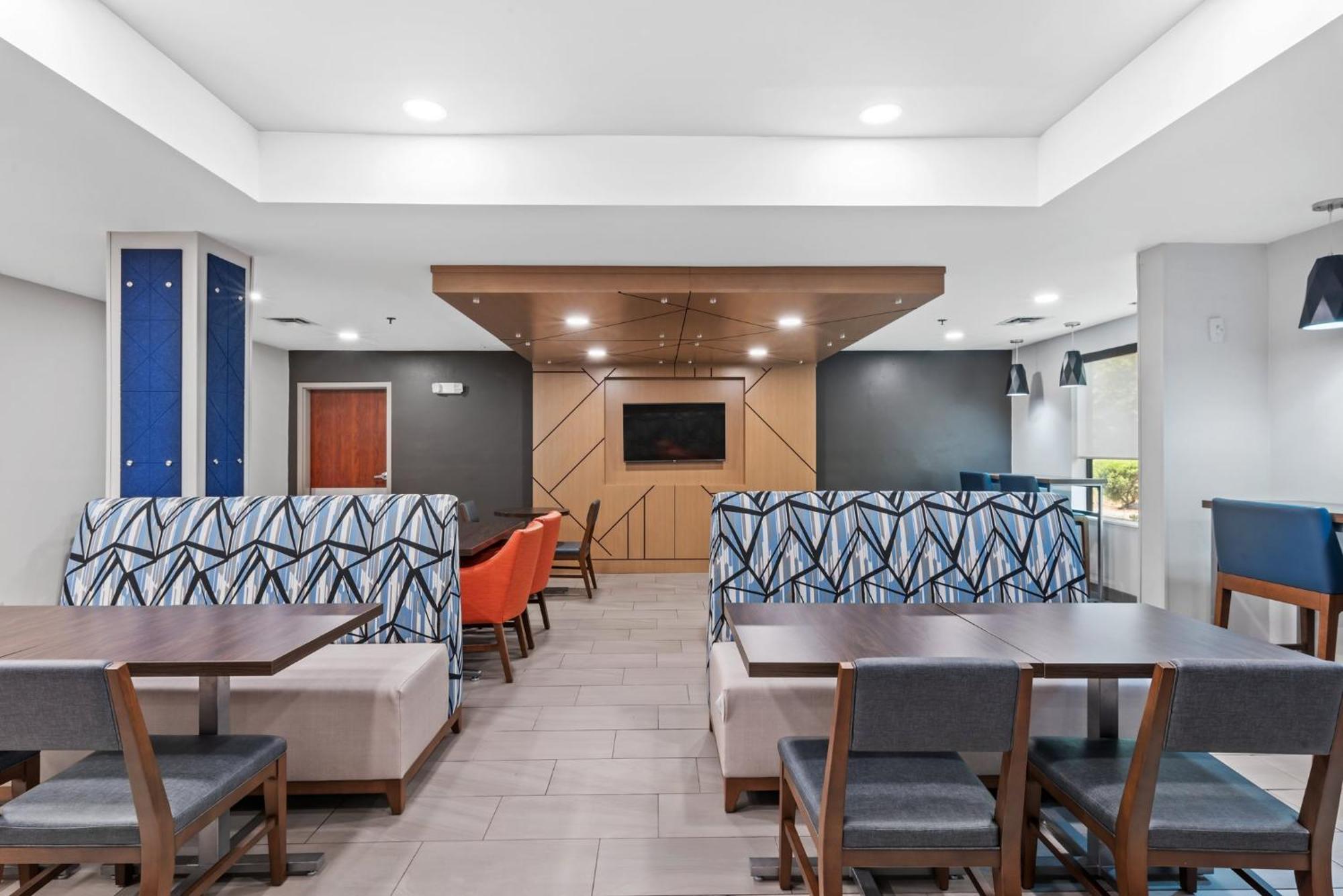 Holiday Inn Express & Suites Maumelle By Ihg Εξωτερικό φωτογραφία